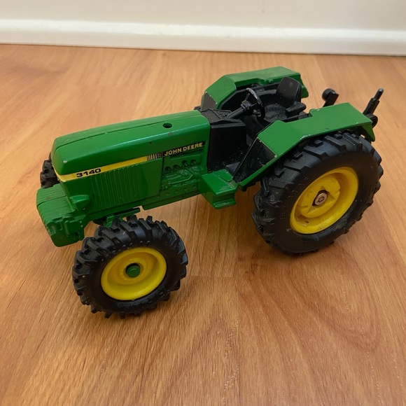 Vintage John Deere Metal 3140 Farm Tractor Toy Figure - Picture 1 of 11